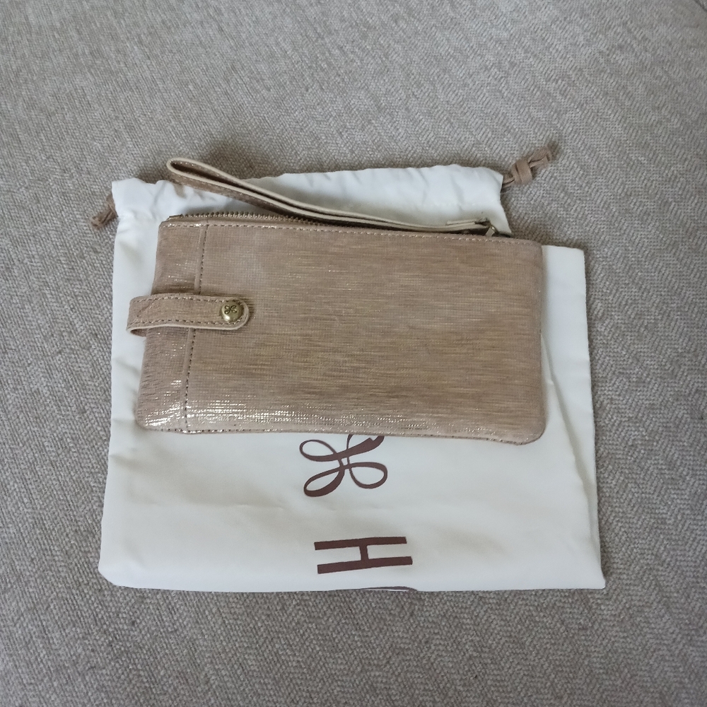 Hobo Women's Tan Metallic Gold Leather  Wristlet - Picture 9 of 9